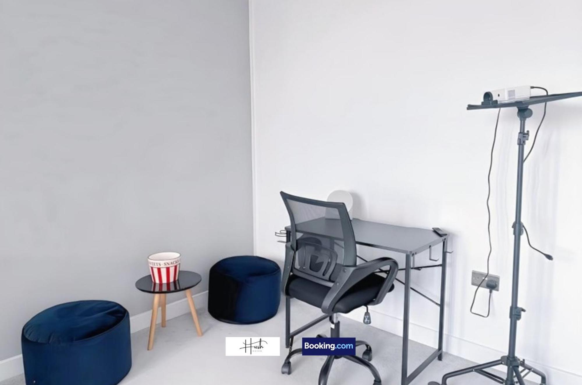 2 Bedroom At Hush Haven Homes Short Lets And Serviced With Netflix, Games & Wi-fi Apartment